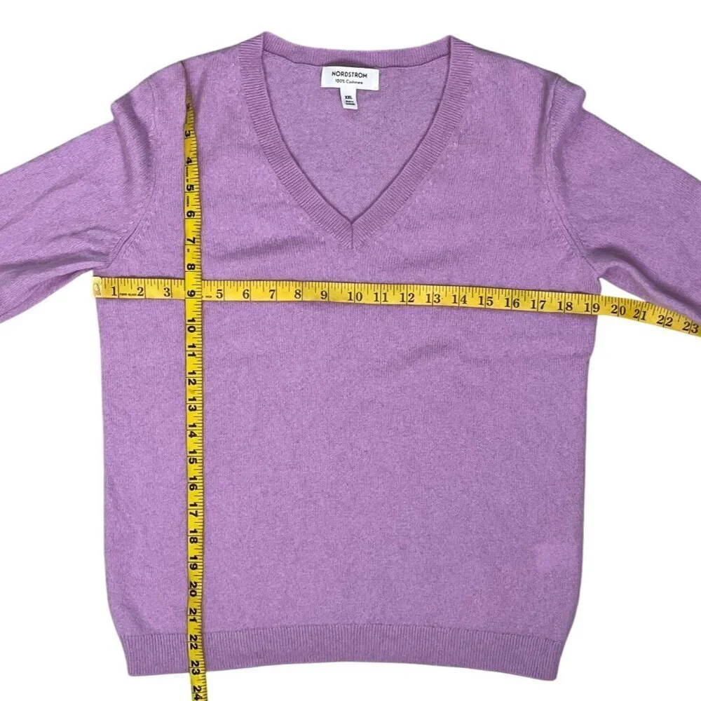 Nordstrom 100% Cashmere Lavender V-Neck Sweater Medium